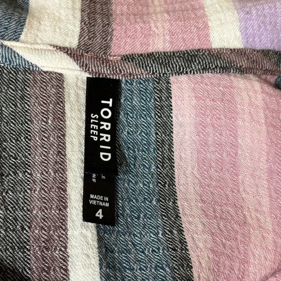 Torrid Striped Gauze Pink and Gray Shortie Pajama Set - Picture 13 of 16